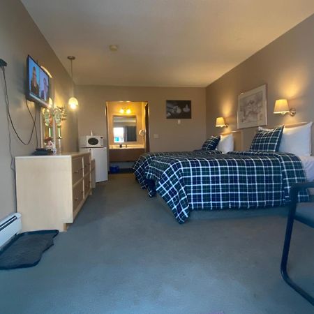 RANCHLAND Inn Nanton Bagian luar foto