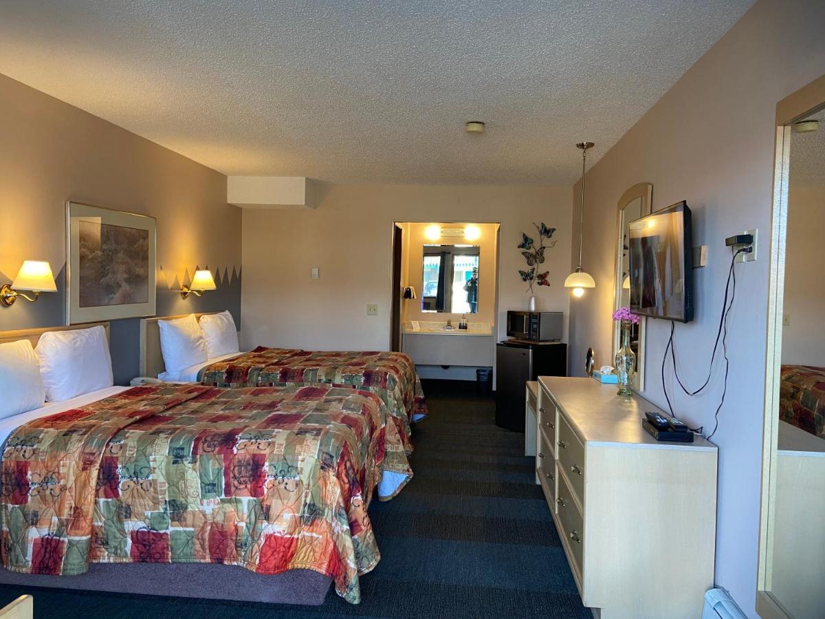 RANCHLAND Inn Nanton Bagian luar foto