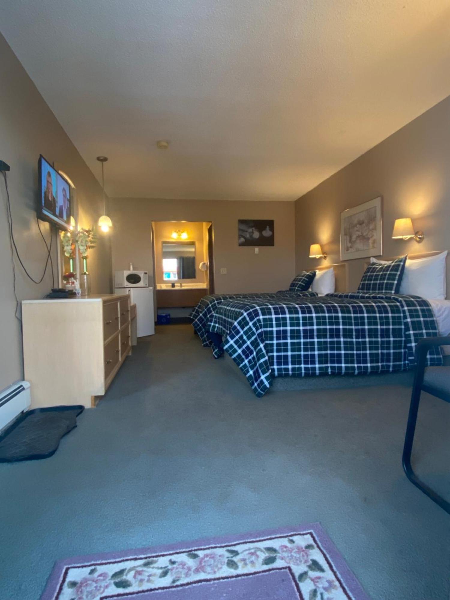 RANCHLAND Inn Nanton Bagian luar foto